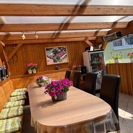 Ferienzimmer Olaf Waren (Mueritz) Exterior foto